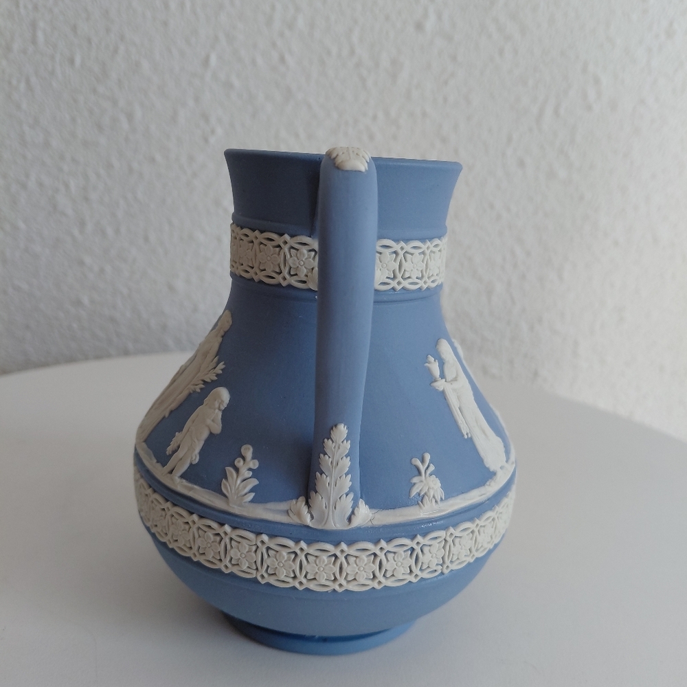 MC Antique Wedgwood Jasperware 5 " Tall Pitcher Etruscan Blue Classic - Picture 6 of 16
